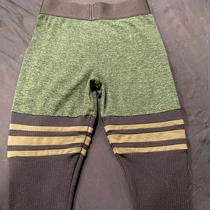 Bombshell Leggings